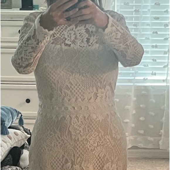 Tadashi Shoji wedding dress - Picture 15 of 15